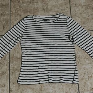 Black and white striped shirt🖤 60% cotton 40%polyester!